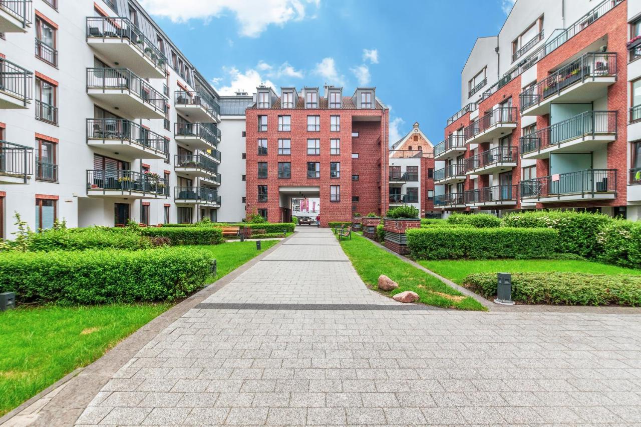 Szafarnia Marina & City Center By Downtown Apartments Danzig Exterior foto